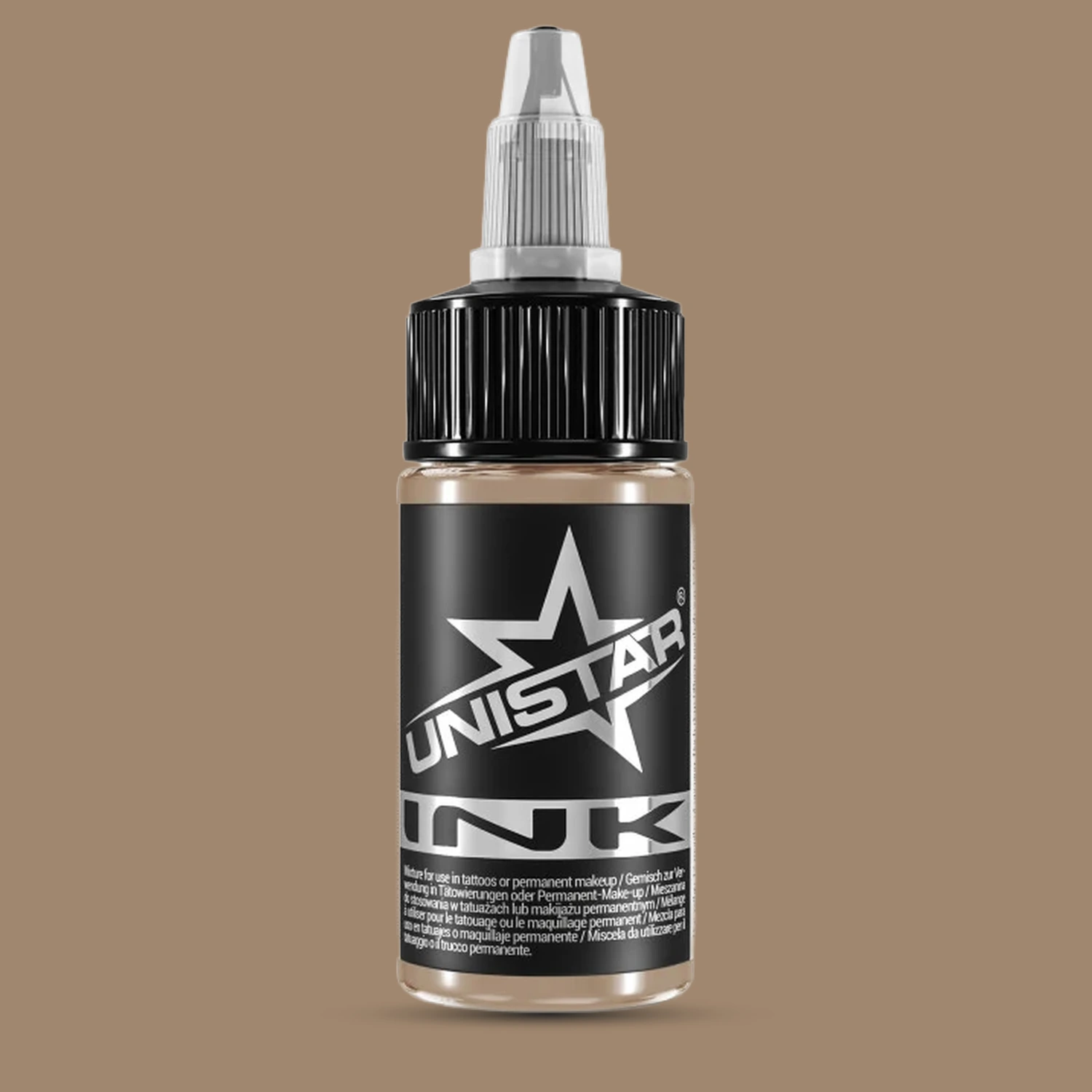 Unistar Skintone 2 Tattoofarbe in der 30-ml-Flasche vor einem Hintergrund im Farbton der Farbe, Tattoofarbe im Hautton