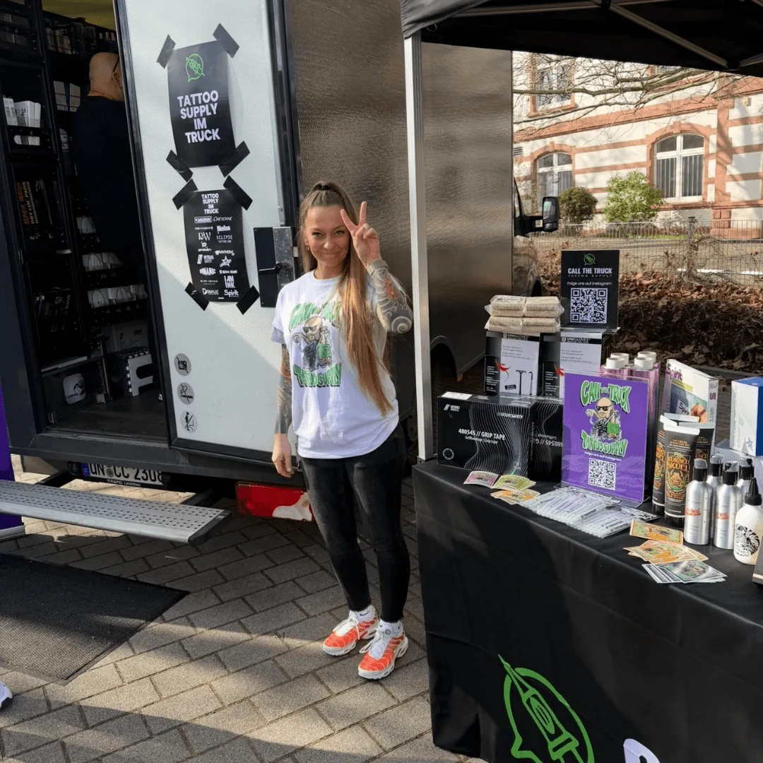 Tattoo Convention – Stand von Call the Truck Tattoo Supply