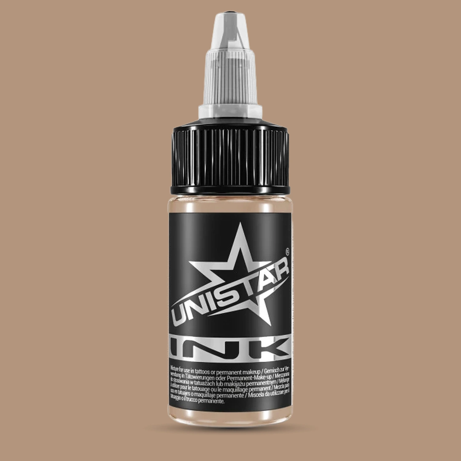 Unistar Skintone 6 Tattoofarbe in der 30-ml-Flasche vor einem Hintergrund im Farbton der Farbe, Tattoofarbe im Hautton