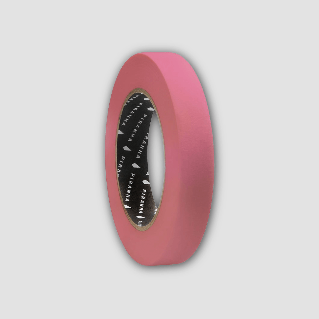 Freigestelltes Piranha Paper Tape Rosa 20 mm × 50 m