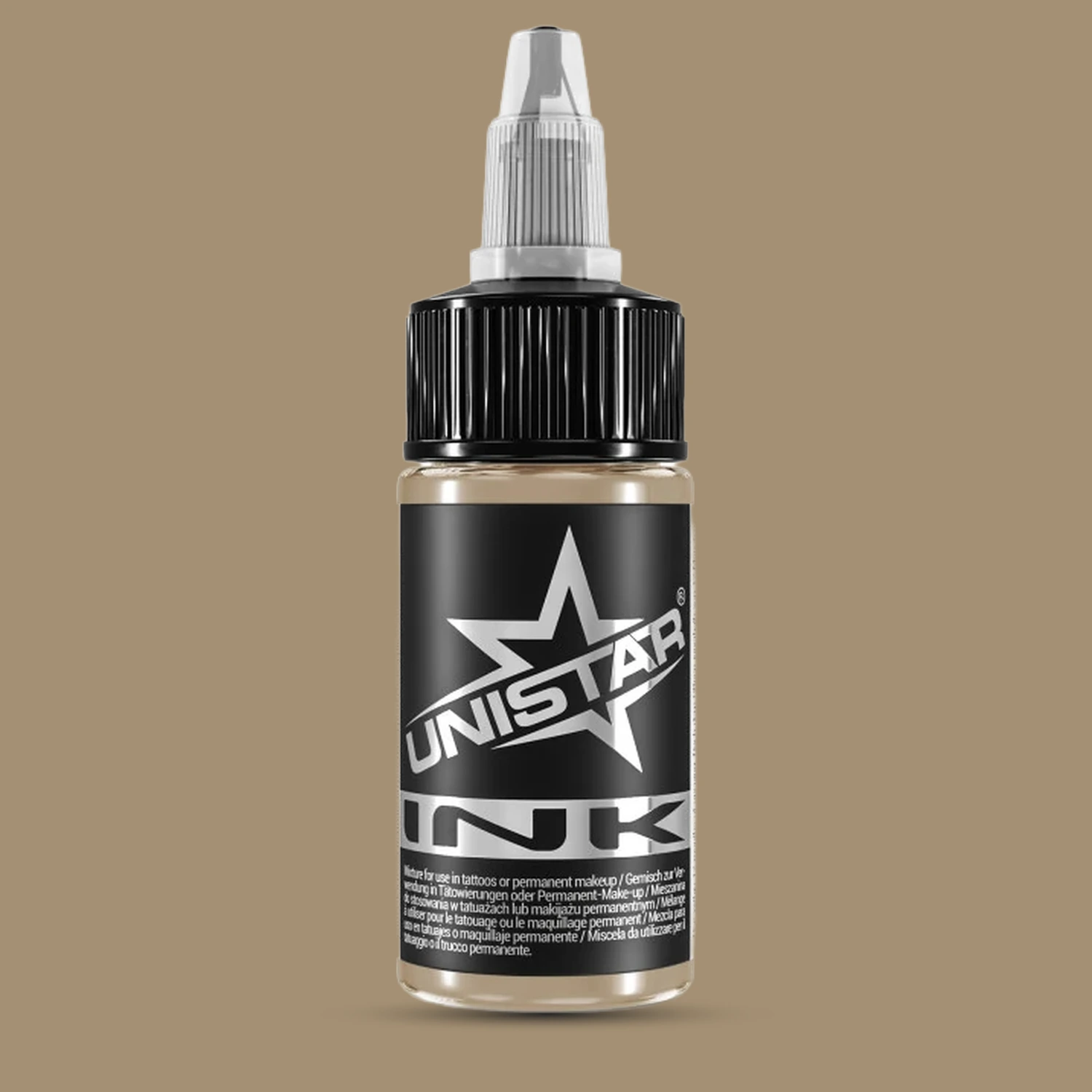 Unistar Skintone 8 Tattoofarbe in der 30-ml-Flasche vor einem Hintergrund im Farbton der Farbe, Tattoofarbe im Hautton